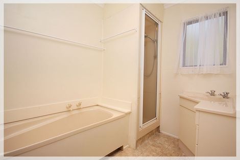 Photo of property in 5 Linklater Avenue, Foxton Beach, Foxton, 4815