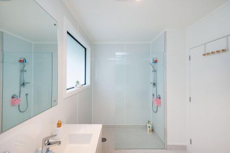 Photo of property in 21 Sutherland Crescent, Westbrook, Palmerston North, 4412