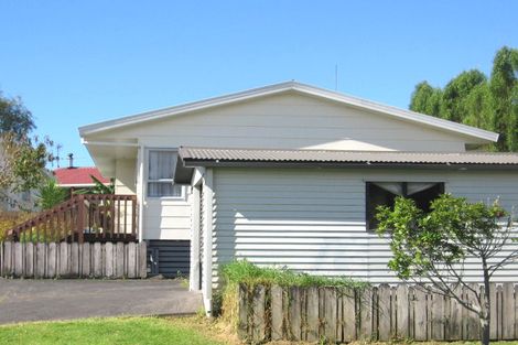 Photo of property in 1/19 Starforth Place, Henderson, Auckland, 0612