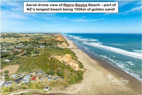 Photo of property in 13 Bayly Street, Baylys Beach, Dargaville, 0377