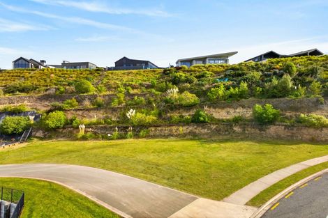 Photo of property in 95 Oak Road, Poraiti, Napier, 4112