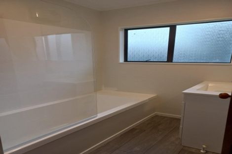 Photo of property in 70 Kapanui Road, Waikanae, 5036