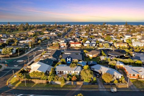 Photo of property in 1 Carter Street, Mount Maunganui, 3116
