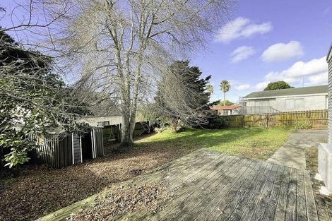 Photo of property in 127 Lancaster Road, Beach Haven, Auckland, 0626