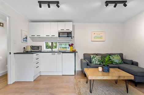 Photo of property in 78 Motutara Road, Muriwai, Waimauku, 0881