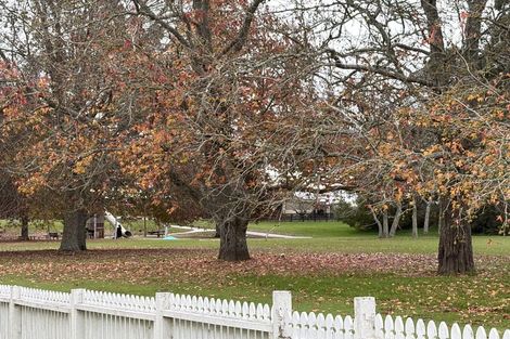 Photo of property in 22 Cromwell Drive, Fitzroy, Hamilton, 3206
