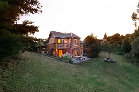 Photo of property in 8 Drake Place, Lake Hawea, Wanaka, 9382
