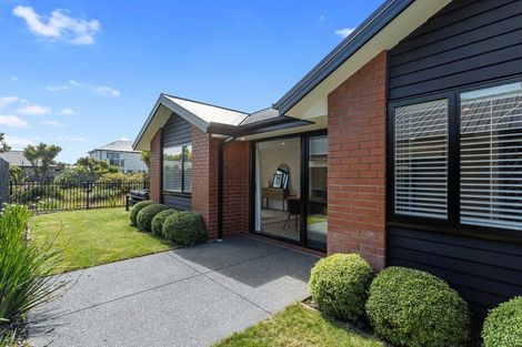 Photo of property in 33 Selfe Crescent, Burwood, Christchurch, 8083