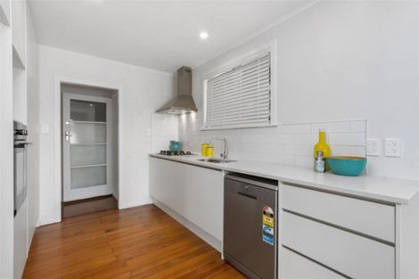Photo of property in 68 Glen Road, Ranui, Auckland, 0612