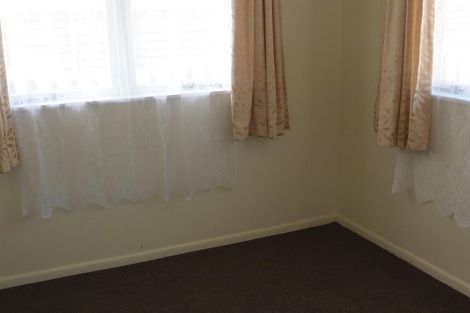 Photo of property in 12 Barrie Avenue, Papatoetoe, Auckland, 2025