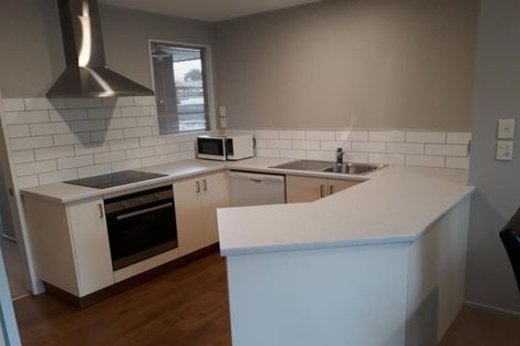 Photo of property in 17c Division Street, Riccarton, Christchurch, 8041