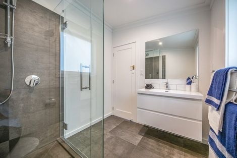 Photo of property in 21 Cambridge Road, Riverhead, 0820