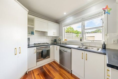 Photo of property in 46 Cedar Street, Maungaraki, Lower Hutt, 5010