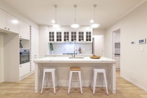 Photo of property in 30 Carrickdawson Drive, Flat Bush, Auckland, 2019