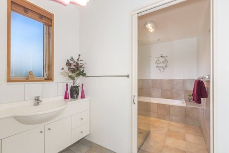 Photo of property in 6 Oratia Grove, Northwood, Christchurch, 8051