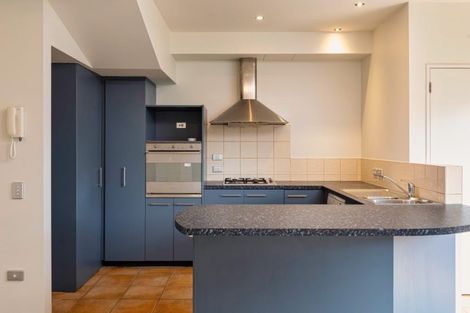 Photo of property in 76 Gunner Drive, Te Atatu Peninsula, Auckland, 0610