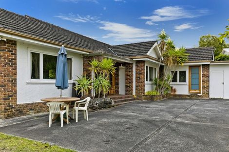 Photo of property in 87a Colwill Road, Massey, Auckland, 0614