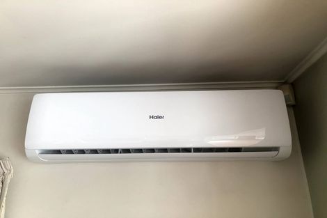 Photo of property in 25 Fraser Avenue, Johnsonville, Wellington, 6037