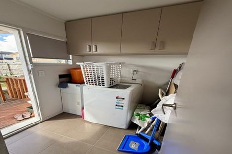 Photo of property in 1/150 Hutchinson Avenue, New Lynn, Auckland, 0600
