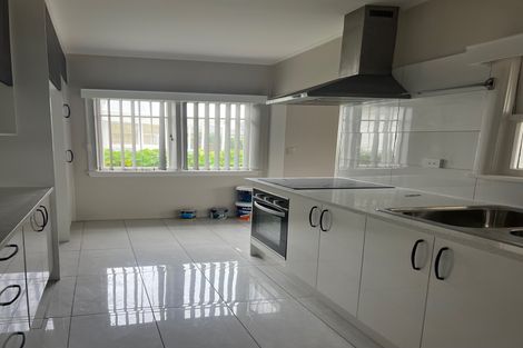 Photo of property in 8 Hamilton Road, Papatoetoe, Auckland, 2025