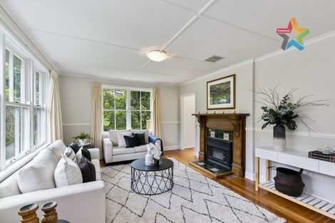 Photo of property in 16 Victory Avenue, Karori, Wellington, 6012