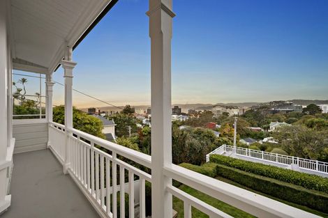 Photo of property in 30 Upton Terrace, Thorndon, Wellington, 6011