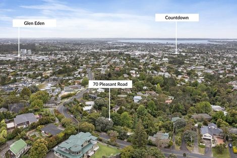 Photo of property in 70 Pleasant Road, Glen Eden, Auckland, 0602