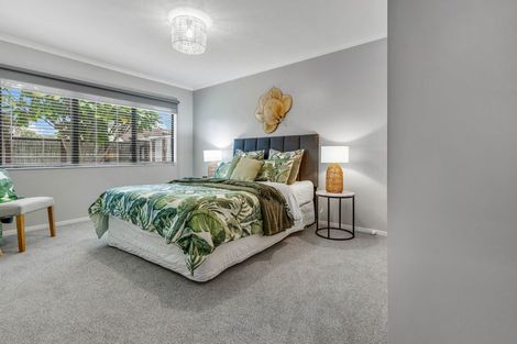 Photo of property in 11 Huntaway Lane, Te Atatu Peninsula, Auckland, 0610