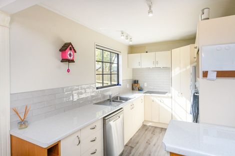 Photo of property in 68 Pencarrow Street, Highbury, Palmerston North, 4412