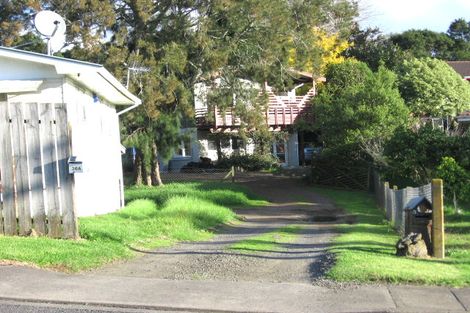 Photo of property in 36 Sylvan Crescent, Te Atatu South, Auckland, 0610