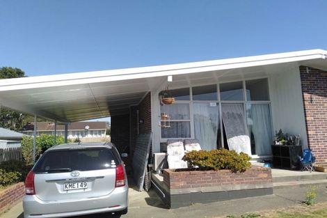 Photo of property in 15 Idlewild Avenue, Mangere, Auckland, 2022