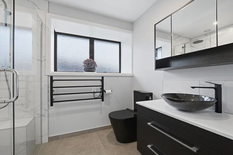 Photo of property in 106 Effingham Street, North New Brighton, Christchurch, 8083