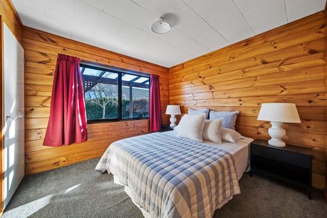 Photo of property in 2/74 Aorangi Road, Bryndwr, Christchurch, 8053