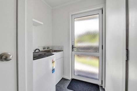 Photo of property in 8 Shaldon Crescent, Blagdon, New Plymouth, 4310
