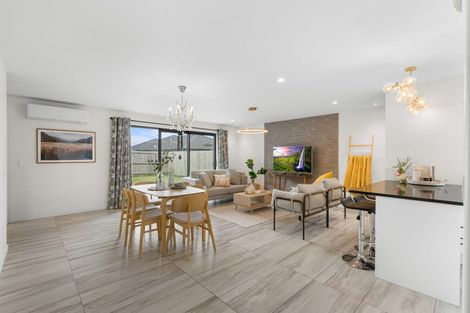Photo of property in 6 Olearia Lane, Halswell, Christchurch, 8025
