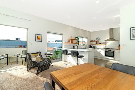 Photo of property in Harbour View, 7/100 Customhouse Street, Gisborne, 4010