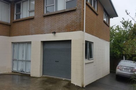 Photo of property in 940 East Coast Road, Northcross, Auckland, 0630