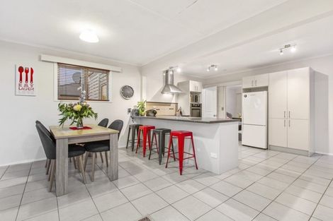 Photo of property in 1/29 Hill Crescent, Papakura, 2110