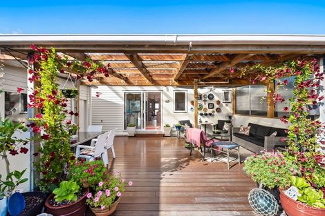Photo of property in 40 Tui Street, Alicetown, Lower Hutt, 5010