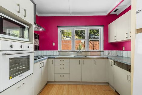 Photo of property in 28 Richmond Avenue, Karori, Wellington, 6012