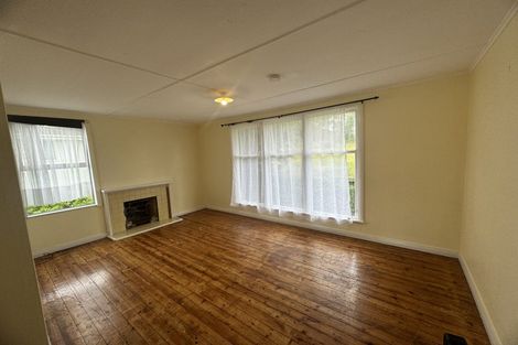 Photo of property in 13 Taupiri Crescent, Titahi Bay, Porirua, 5022