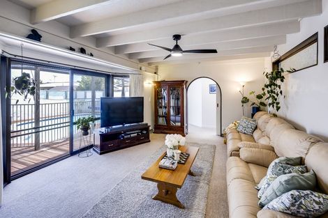 Photo of property in 1/117 Guppy Road, Taradale, Napier, 4112