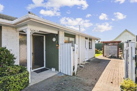 Photo of property in 50b Rewarewa Crescent, Waikanae, 5036