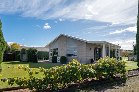 Photo of property in 9 Montgomery Crescent, Kinloch, Taupo, 3377
