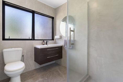 Photo of property in 2/248 Pakuranga Road, Pakuranga Heights, Auckland, 2010