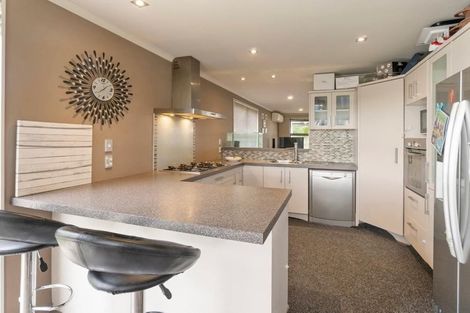 Photo of property in 33 The Track, Takanini, 2112