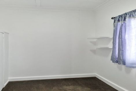 Photo of property in 28b Fruitvale Road, New Lynn, Auckland, 0600