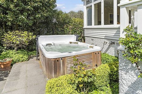 Photo of property in 56a Hobson Street, Thorndon, Wellington, 6011