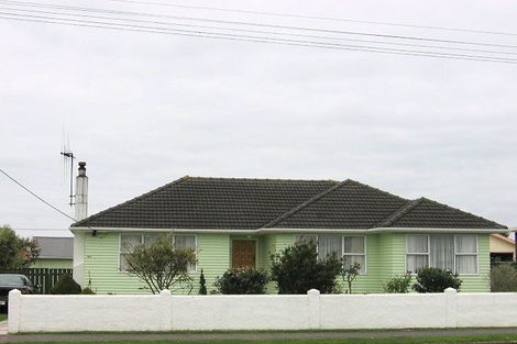 Photo of property in 28 Hannan Street, Levin, 5510