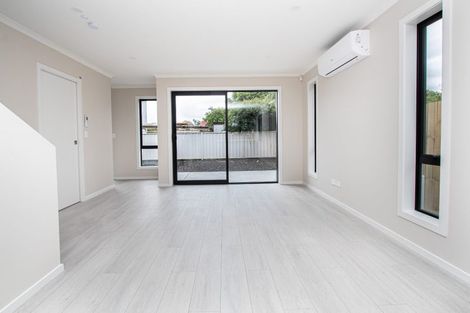 Photo of property in 1u2 Splitt Avenue, Glenview, Hamilton, 3206